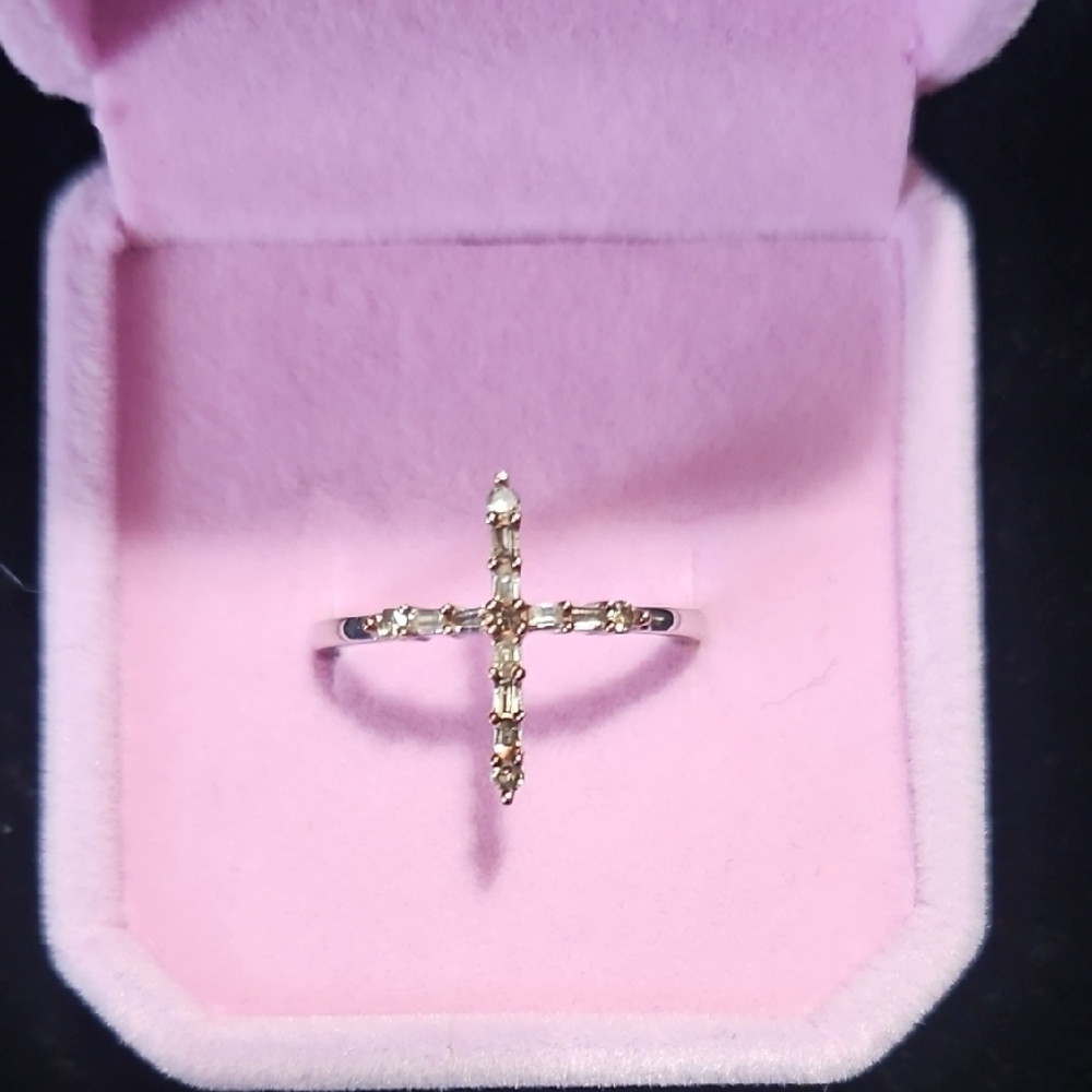 Natural Champagne Diamond Cross Ring